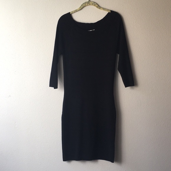 Elegant Black Dress - Picture 1 of 6